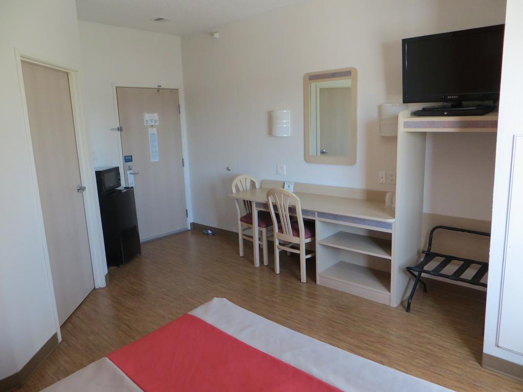 Motel 6-Minonk, Il Zimmer foto