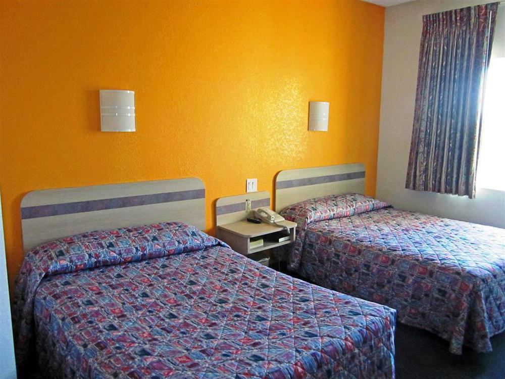Motel 6-Minonk, Il Zimmer foto